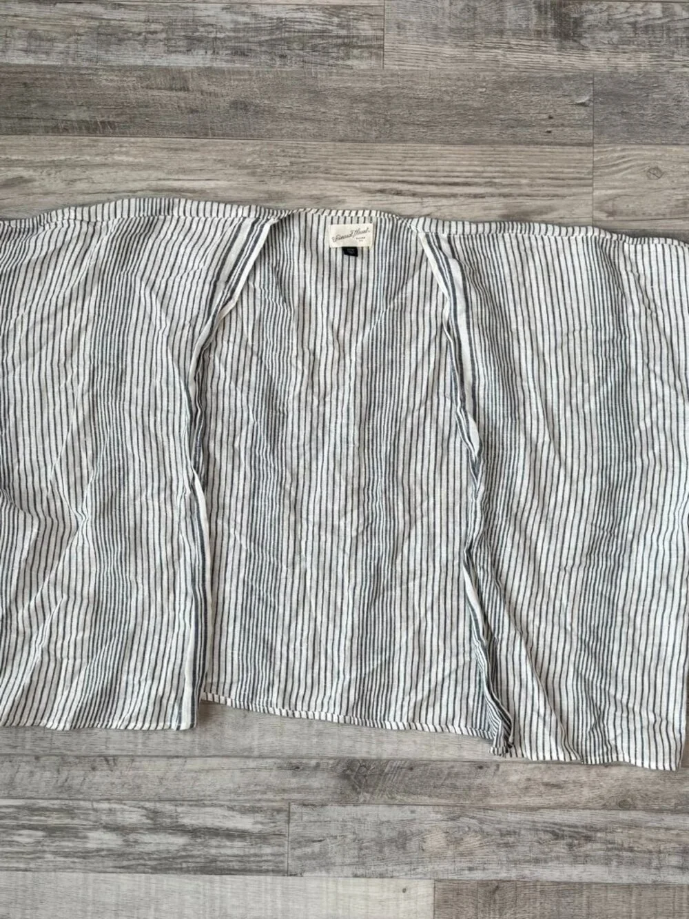 Universal Thread White Blue Stripe Cotton Linen Open Front Shrug OSFM F21